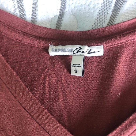 BURNT ORANGE V NECK TEE - Picture 2 of 4